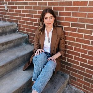 Meet your Posher, Katie